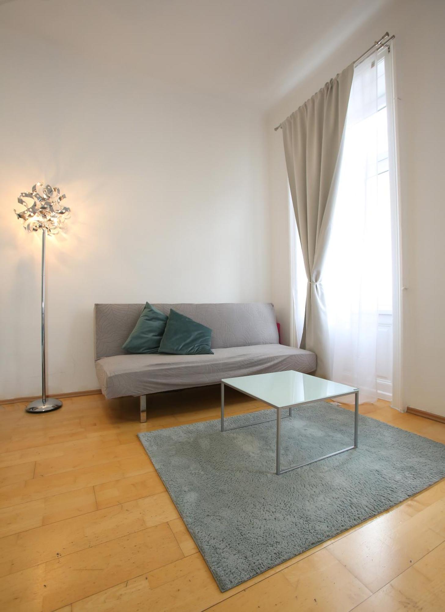 Апартаменты Downtown Bliss Modern Retreat With Free Parking And Fast Internet 600 Mbits Вена Экстерьер фото
